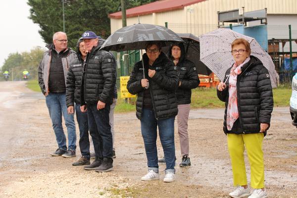 Une partie du bus de supporters (enfin, minibus...)